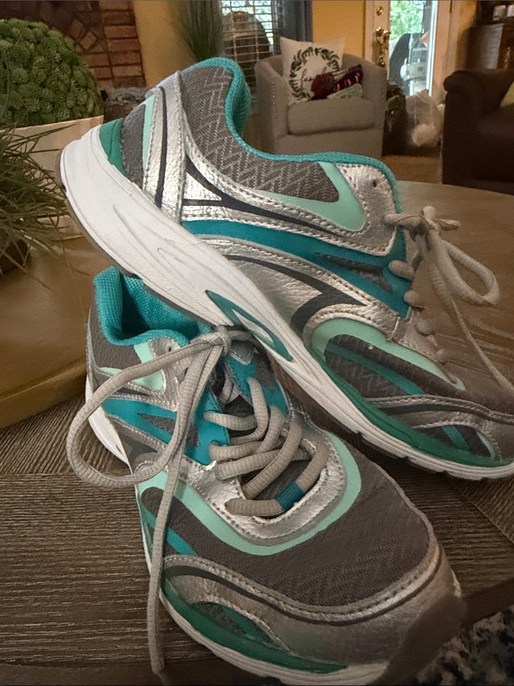 Ryka Athletic Shoes 7.5 Teal green & silver trim